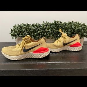 Nike Epic React Flyknit 2, size 8M